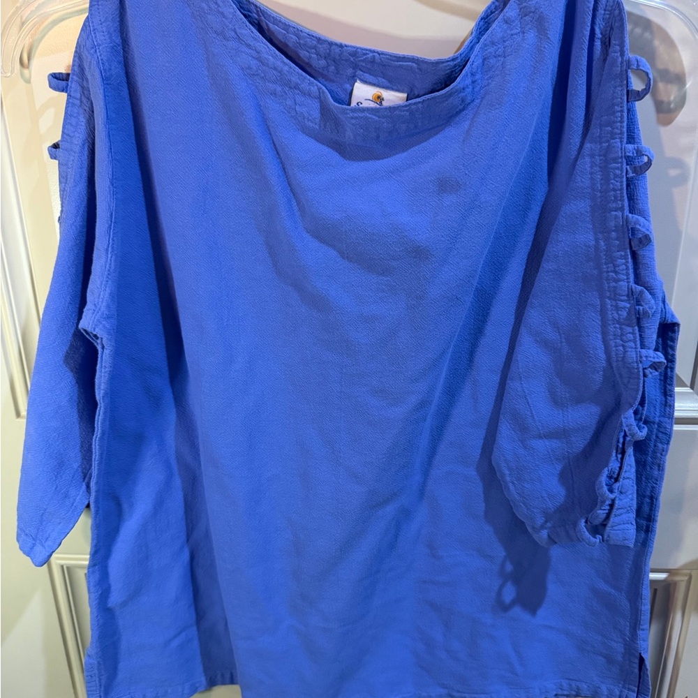 Elegant Blue Women's Blouse with Side Detailing